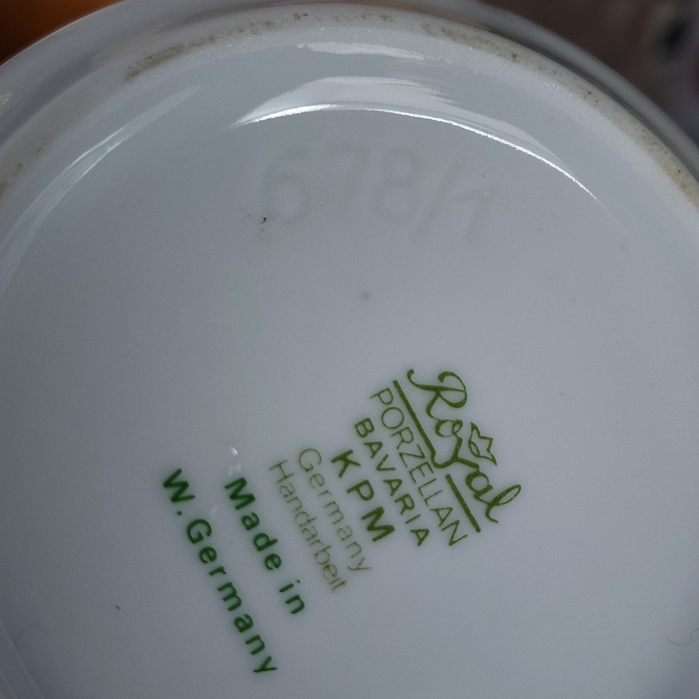 Royal Porzellan KPM Vase 7" Porcelain White Textured MCM West Germany 678/1 - Picture 3 of 13